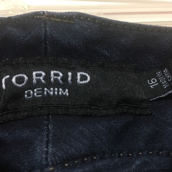 Torrid Jeans - Picture 2 of 2